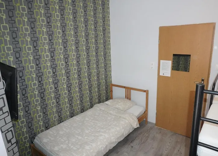 Hostel4u Vandrarhem *