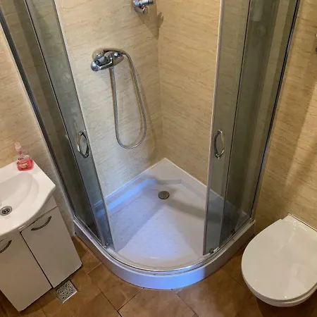 フォーユー ホステル *